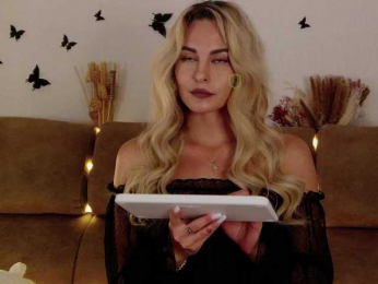 Kocmoc_Katerina webcam model stream image