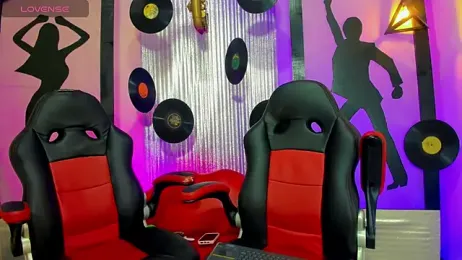 nickyminach_ webcam model stream image