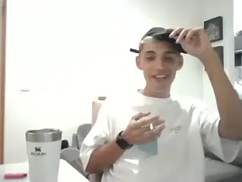 Zoro0ne webcam model stream image