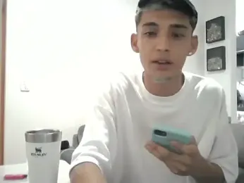 Zoro0ne webcam model stream image