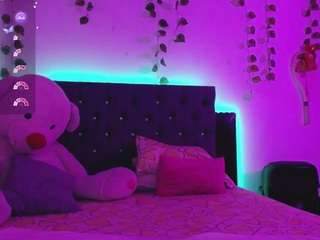 luxuryygf1 webcam model stream image