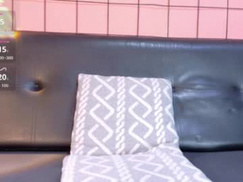 mensia_hernandez webcam model stream image