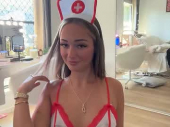 luvlivvyy webcam model stream image