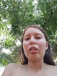 Khelmi webcam stripchat model stream image