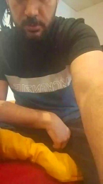 Meztiso webcam model stream image