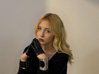 AmeliaHatta webcam model stream image