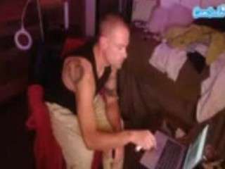 showingoff402 webcam model stream image