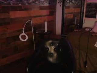 showingoff402 webcam model stream image