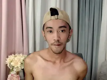 crocodale webcam model stream image