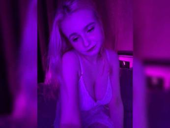 OlyMuse webcam model stream image