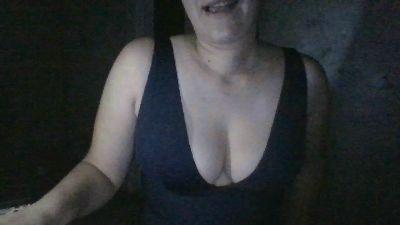 Adela webcam cam4 model stream image