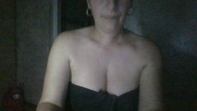 Adela webcam model stream image