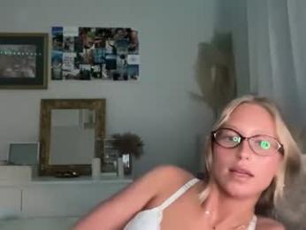 caseyyyhere webcam chaturbate model stream image