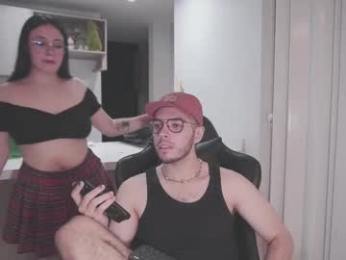 dan_and_daya webcam model stream image