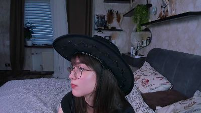 LoyceNiforos webcam model stream image