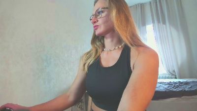 Milf_Tea webcam cam4 model stream image