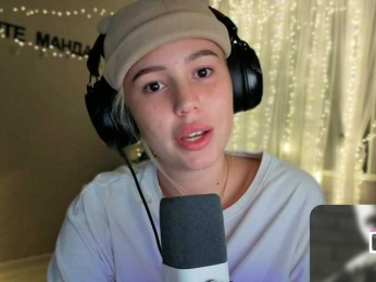 dikidii webcam bongacams model stream image