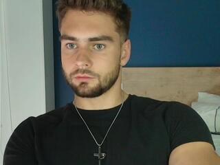 Roan Birkin webcam model stream image