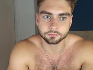 Roan Birkin webcam model stream image