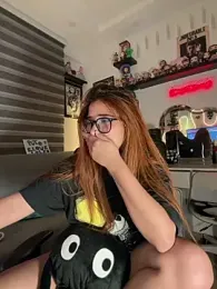 crystal_bunny7 webcam model stream image