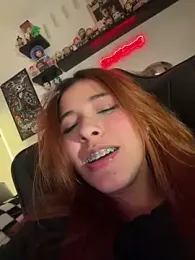 crystal_bunny7 webcam model stream image