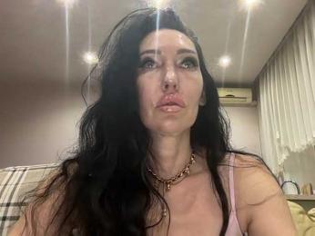 KorolevaQween000 webcam model stream image