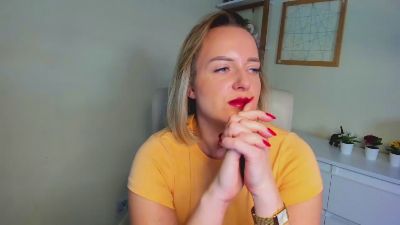 Karenblond webcam model stream image