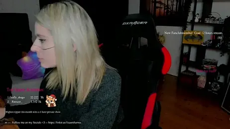 Lisaonthemoon webcam model stream image