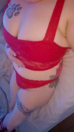 QueenHeart18 webcam model stream image