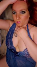 QueenHeart18 webcam model stream image