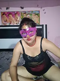 Kdamini webcam stripchat model stream image