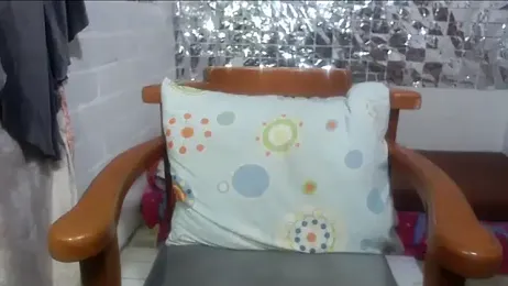 rose-crystal webcam model stream image