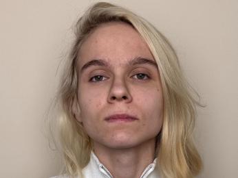 PoulaShade webcam model stream image