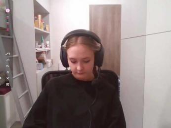 Mia_mia webcam model stream image
