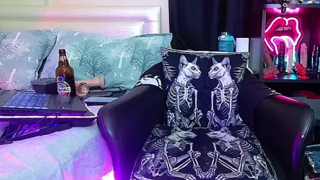 creameerryy webcam model stream image