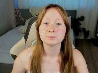 tinylili webcam model stream image