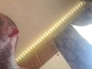 goldiescrew webcam model stream image