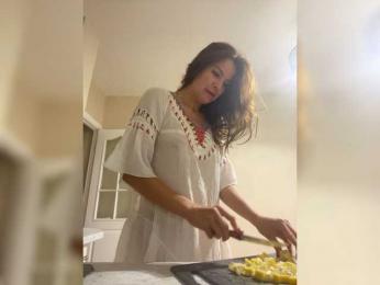 Lovelygirls1 webcam bongacams model stream image