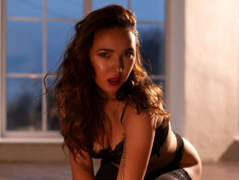 EmmaBan webcam model stream image