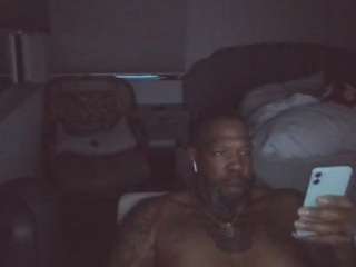 royalandtre webcam model stream image