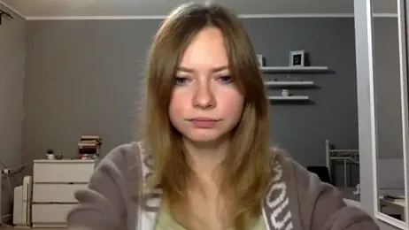 MillieShow webcam model stream image