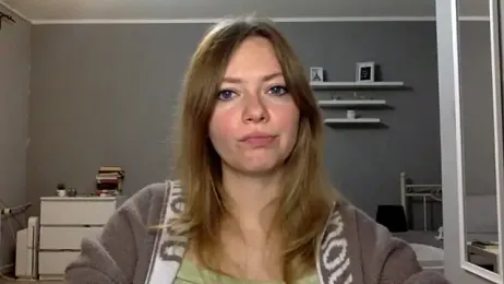 MillieShow webcam model stream image