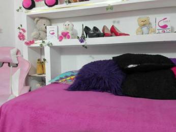 connyblonde webcam model stream image