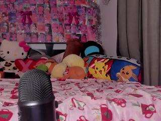 karliekayozz webcam model stream image