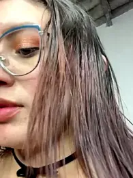 VioletPearson webcam stripchat model stream image