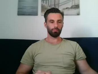 sweettom69 webcam model stream image