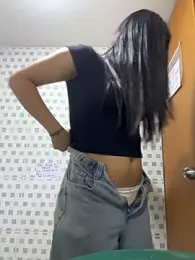 Holly_Watson_ webcam stripchat model stream image