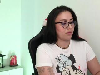 Lola Dove webcam model stream image