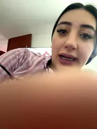 Hannahoff webcam model stream image