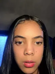 NAUGHTY_LITTLE_18 webcam model stream image